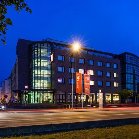 Ibis Rostock Am Stadthafen Hotel Exterior photo