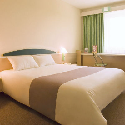 Ibis Rostock Am Stadthafen Exterior photo